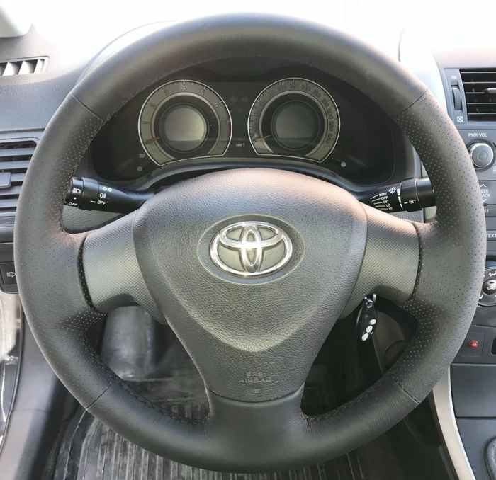 Оплетка на руль из натуральной кожи Toyota Corolla X E140, E150 (2006-2012) 2719