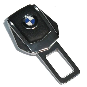 {{photo.Alt || photo.Description || 'Заглушка ремня безопасности с логотипом BMW'}}