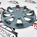 Фото крепежа колпака на Volkswagen Golf 5 R15 SKS-Teorin 15316